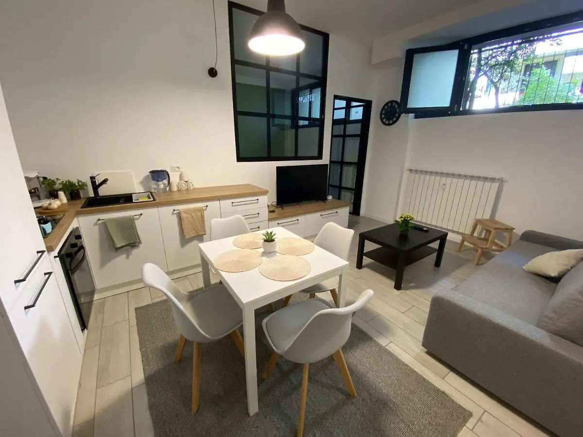 The Hideaway City House Milano Italia